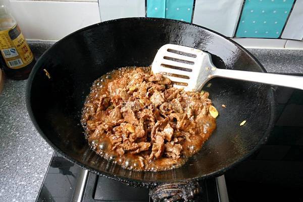 大葱爆牛肉的做法图解6