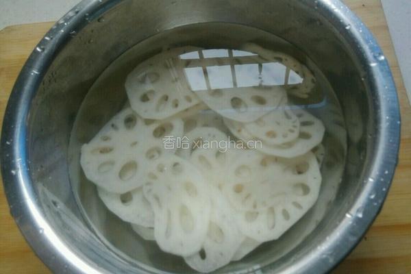 凉拌荷心的做法图解3