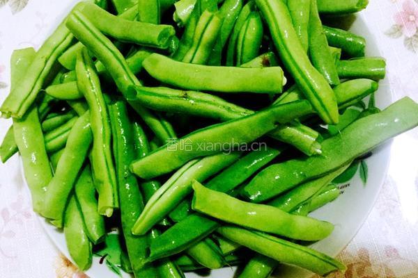 豆角土豆烀饼的做法图解3