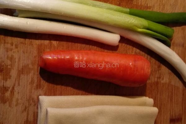 京酱肉丝的做法图解1