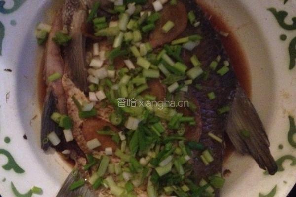 清蒸油泼边鱼的做法图解3