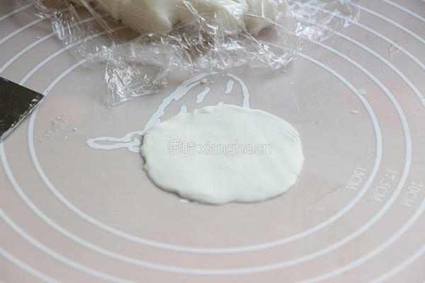 水晶虾仁蒸饺的做法图解9