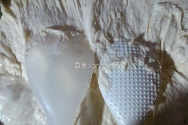 破酥包的做法图解1