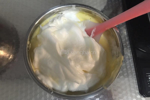 草莓(蓝莓)奶油戚风蛋糕(八寸)的做法图解10