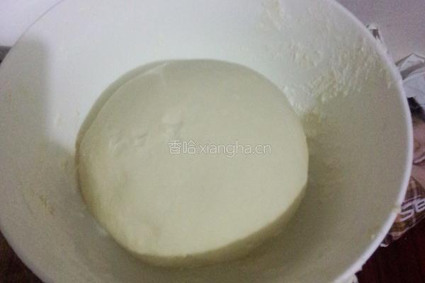 韭菜鸡蛋饺子的做法图解1