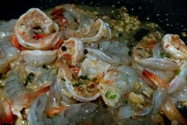 蒜茸胡椒虾的做法图解8