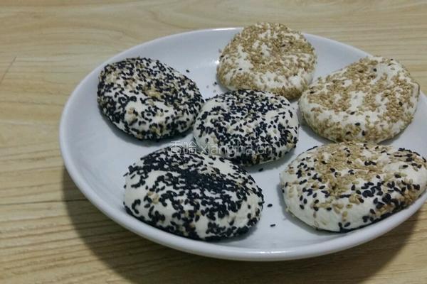 紫薯糯米饼的做法图解3