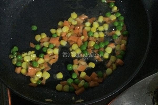 菠萝炒饭的做法图解7