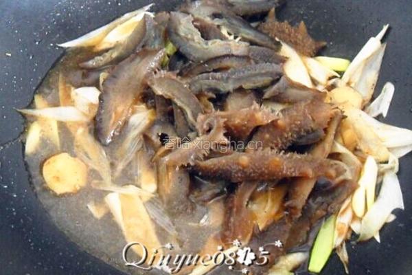 鲍汁葱烧海参的做法图解6
