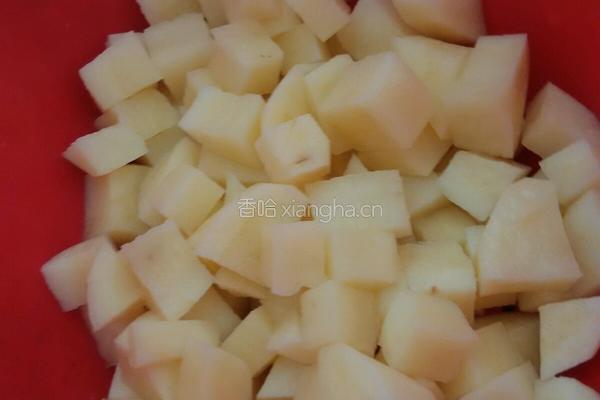宝宝菜土豆炖肉的做法图解2