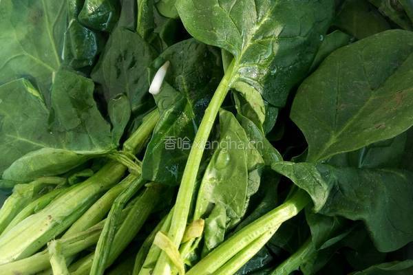 菠菜凉皮花生碎的做法图解1