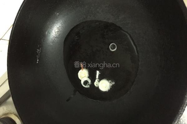 香菇炒饭的做法图解2