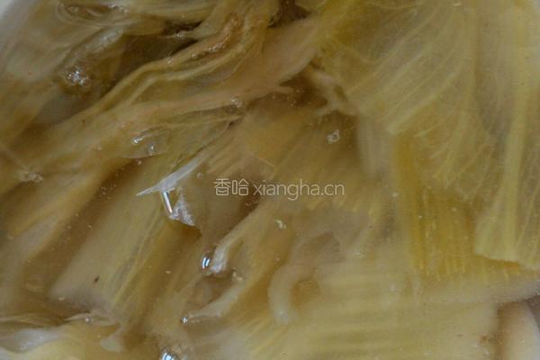 子蒜酸菜烧肥肠的做法图解6