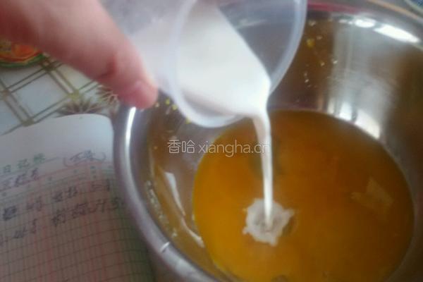 南瓜蜂蜜蛋糕卷的做法图解3