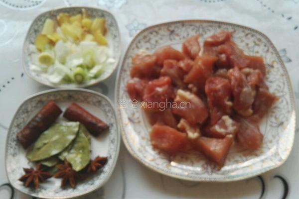 老虎瞪眼（鹌鹑蛋炖肉）的做法图解2