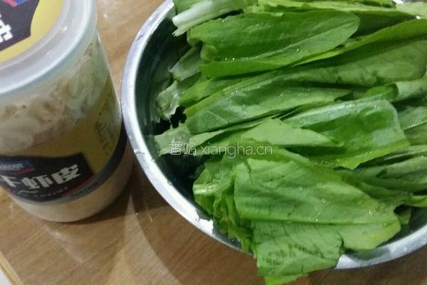 虾仁油麦菜的做法图解1