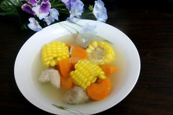 玉米胡萝卜排骨汤的做法图解7