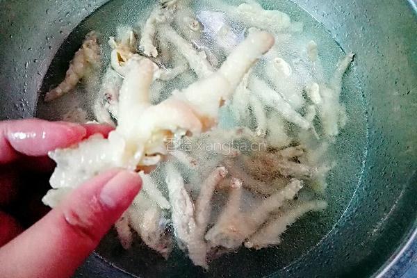 蒸鸡脚的做法图解8