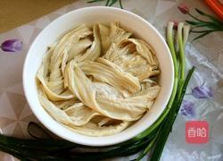 竹报平安（蒜苗腐竹）的做法图解1