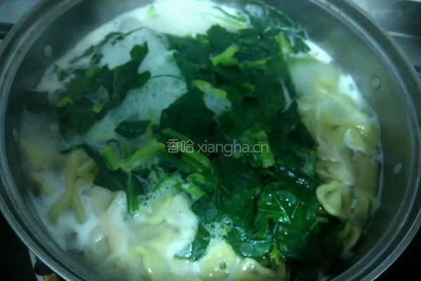 菠菜豆腐蝴蝶面的做法图解4