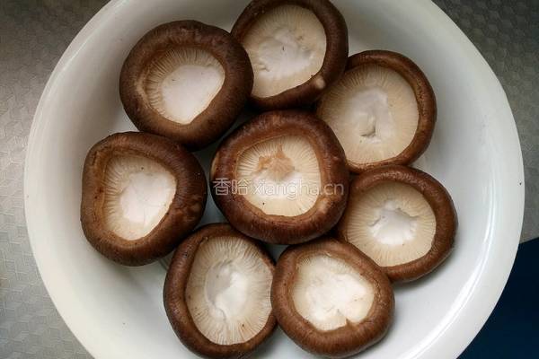 酸甜香菇酿圆子的做法图解2