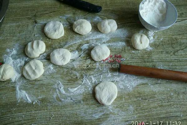 肉包子的做法图解21