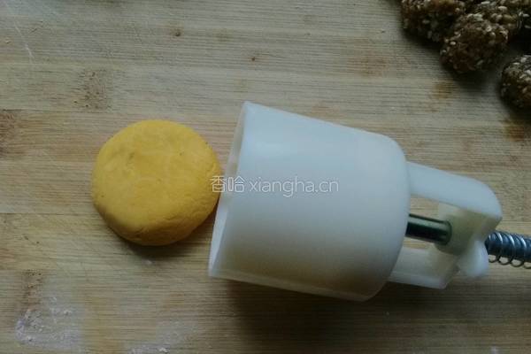 南瓜饼的做法图解15