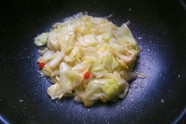酸辣包菜的做法图解6