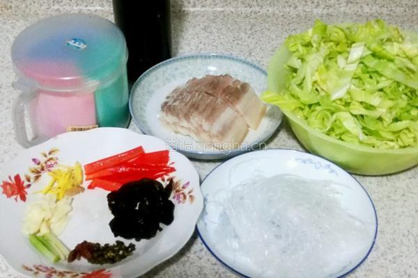 包菜粉丝回锅肉的做法图解1