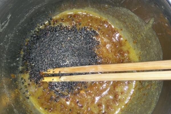 黑糖芝麻饼干的做法图解3