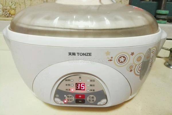 花旗参石斛瘦肉汤的做法图解7