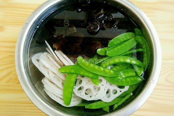 荷塘小炒的做法图解7