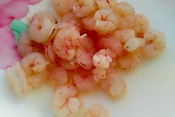 莴笋拌虾仁的做法图解4