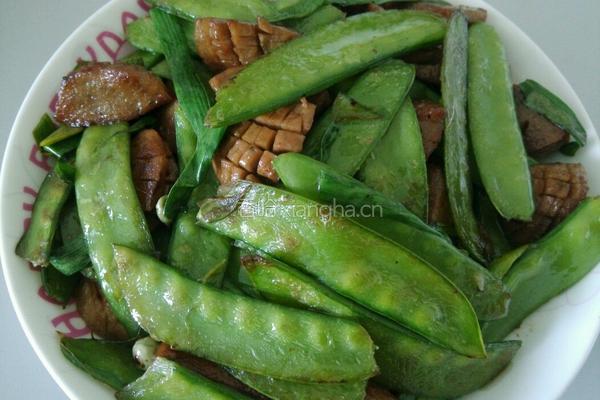 牛肉丸炒豆角的做法图解3