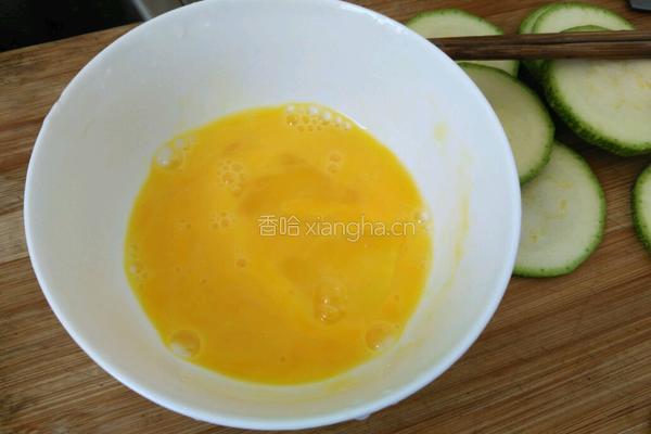 香煎西葫芦饼的做法图解4