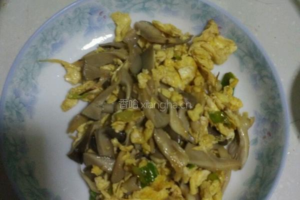 蘑菇炒蛋的做法图解4