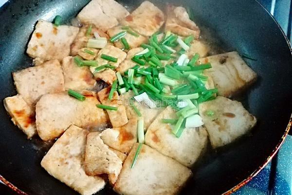 煎白豆腐的做法图解5