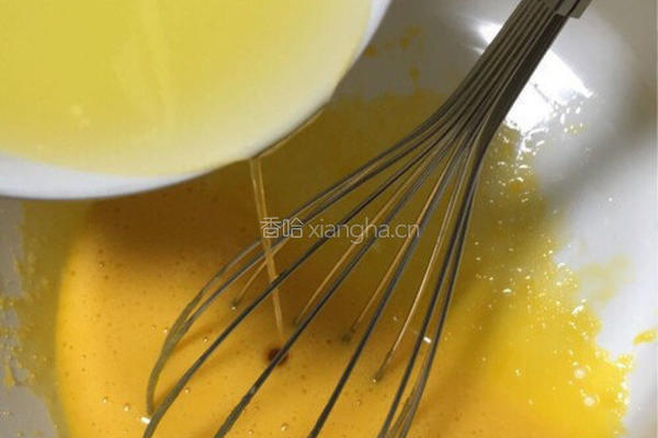 电饭煲原味蛋糕（戚风蛋糕）的做法图解5