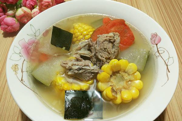 杂蔬猪骨汤