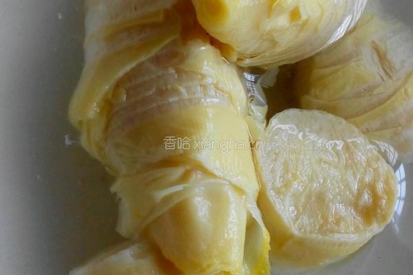 冬笋煎蛋的做法图解1