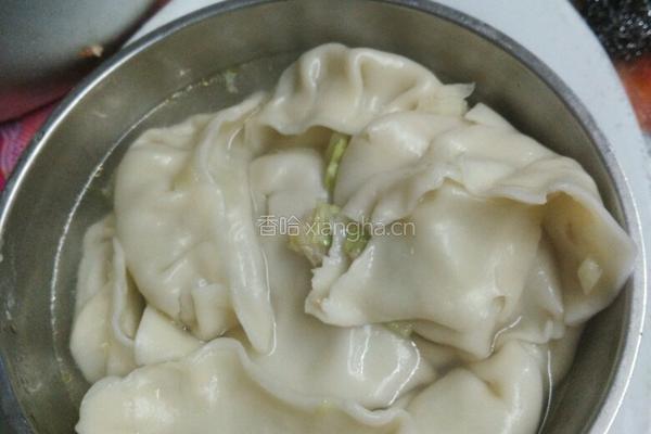 白菜馅饺子的做法图解4