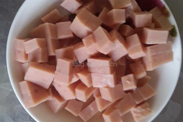 香菇火腿鸡蛋面的做法图解2