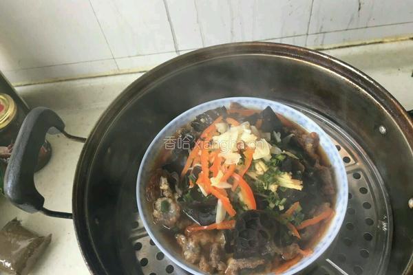 木耳酥肉蒸碗的做法图解4