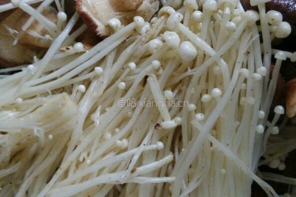 烤菌菇的做法图解1