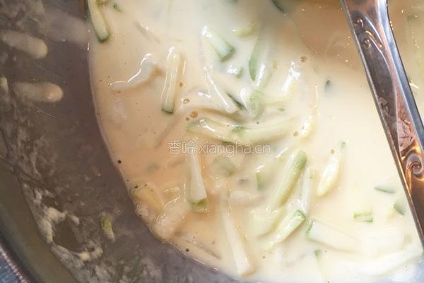 黄金鸡蛋饼的做法图解3
