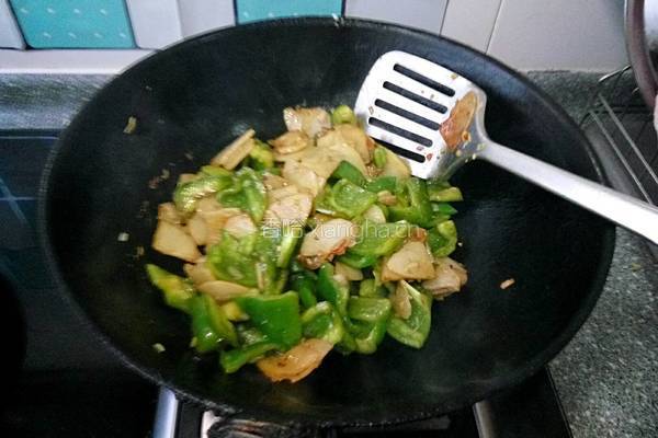 青椒炒土豆片的做法图解6