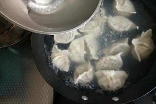 木耳猪肉馅水饺的做法图解26
