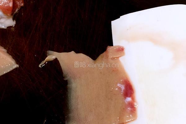 猪腰肉片汤的做法图解1