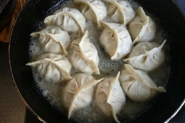 抱蛋煎饺的做法图解21