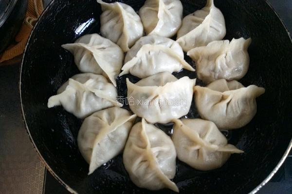 抱蛋煎饺的做法图解23